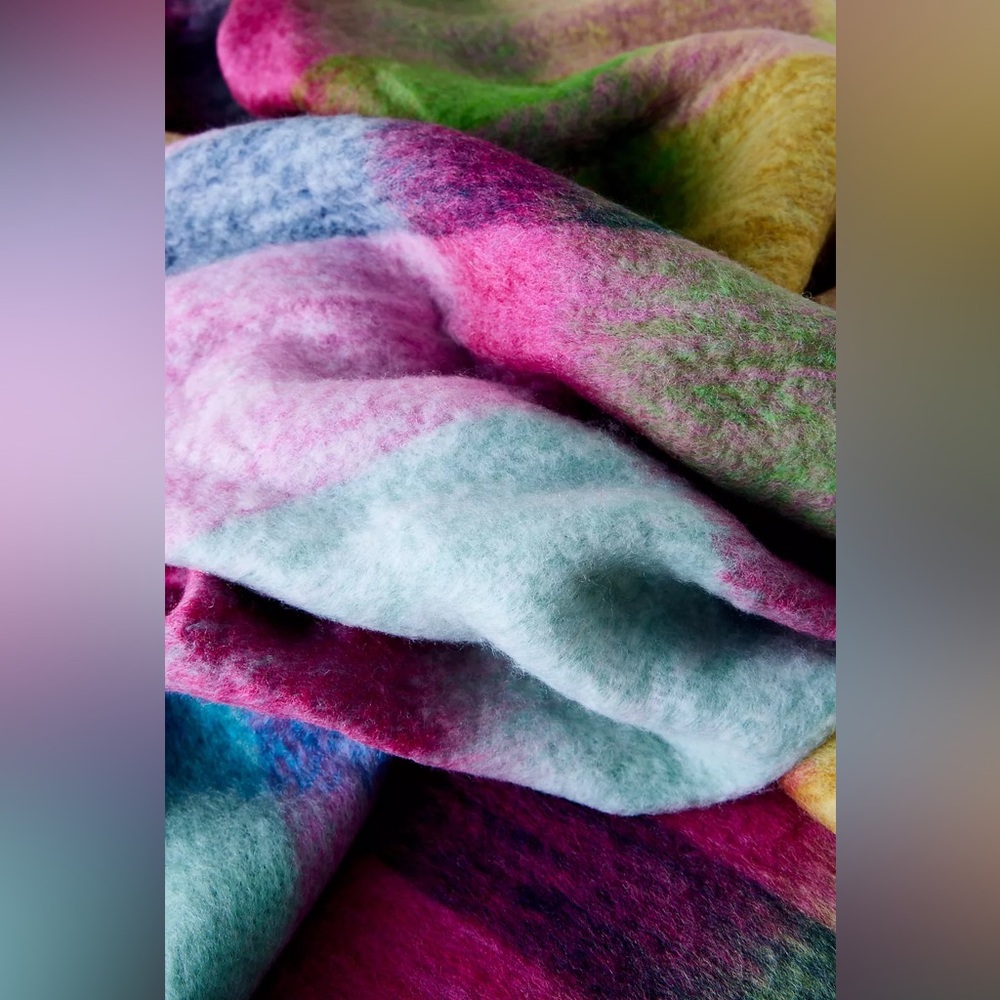 Anthropology Cosy Cocoon Fringed Throw New With Tags Plaid Cozy - Picture 4 of 5